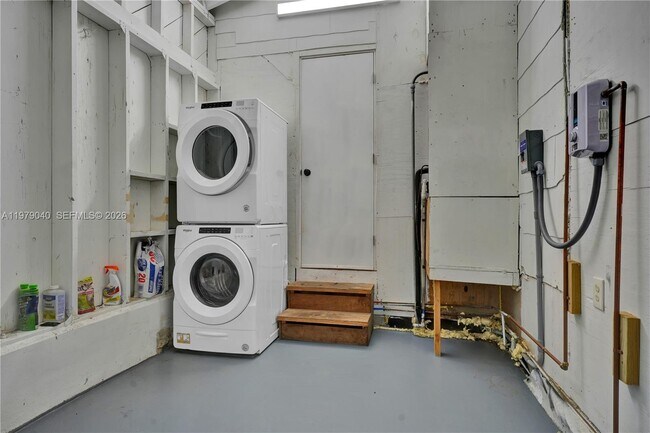 Building Photo - 607 SW 9th St