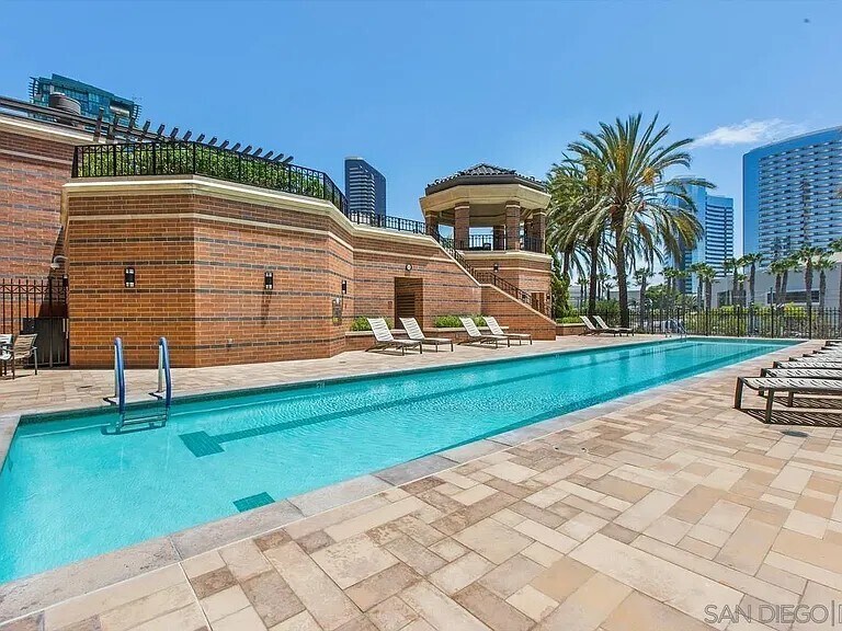 Lap Pool - 500 W Harbor Dr