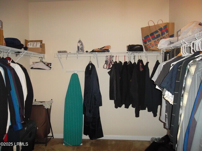 Building Photo - 45 Pennyroyal Way