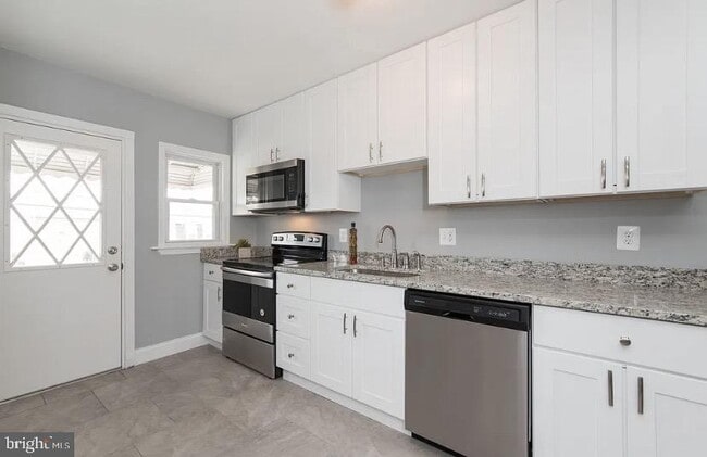 Building Photo - 1224 Winston Ave