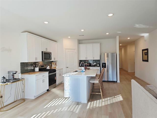 Building Photo - 511 Stagg St