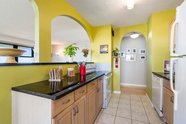 Building Photo - 7855 JFK Blvd E