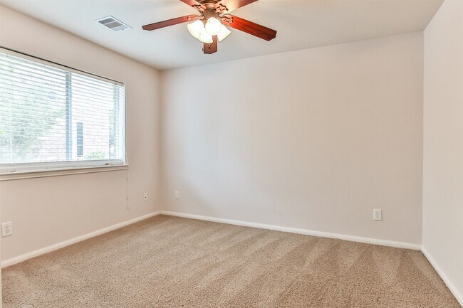 Building Photo - 14603 Whispering Cypress Dr