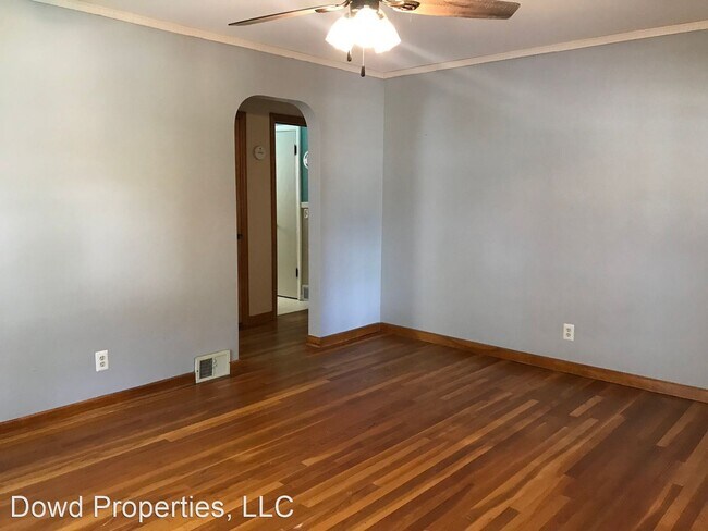 Building Photo - 2 br, 1 bath House - 1605 S. Center Street