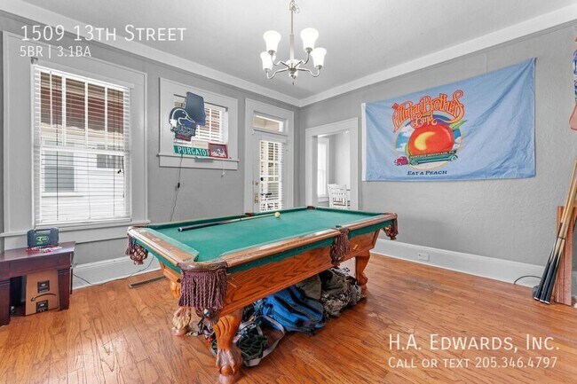 Building Photo - 1509 13th St