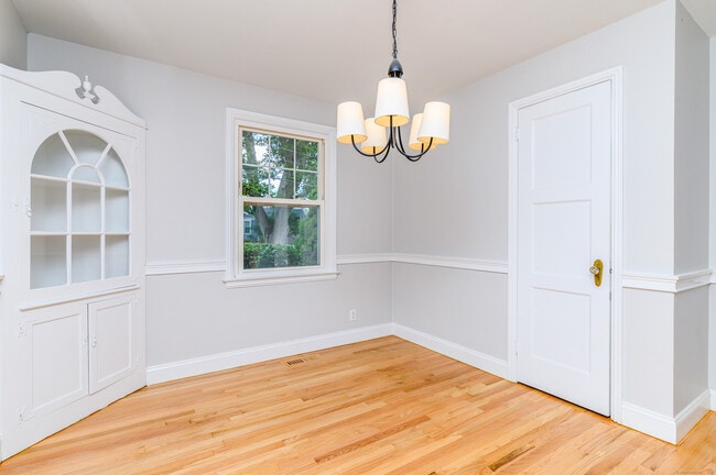 Building Photo - 51 Fortuna Dr