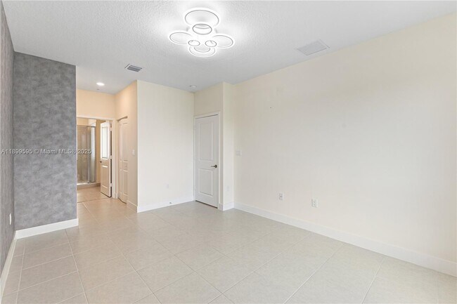 Building Photo - 8001 NW 41st St