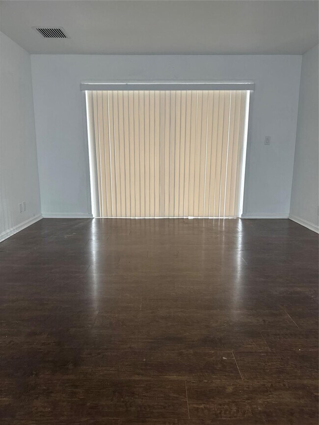 Building Photo - 2862 NW 55th Ave