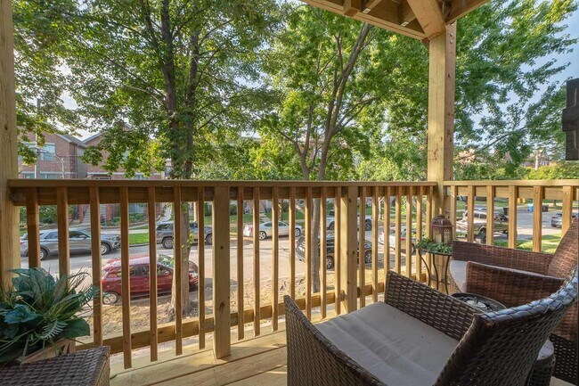 Building Photo - 6612 W 64th Pl