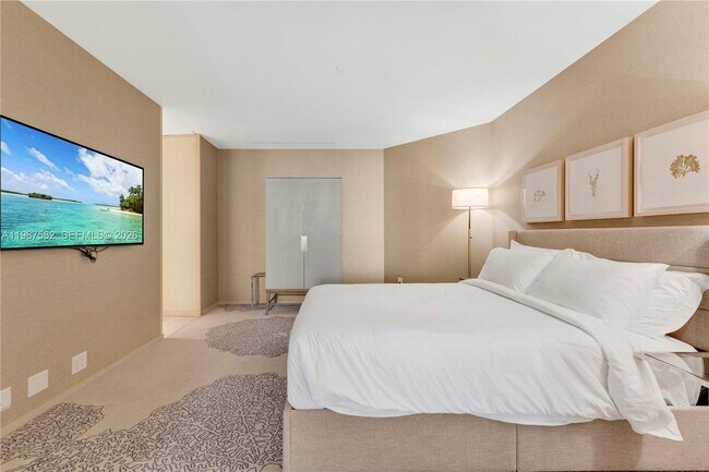 Building Photo - 9703 Collins Ave