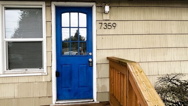 Building Photo - *$700 OFF SECOND MONTHS RENT* Cozy Urban L...