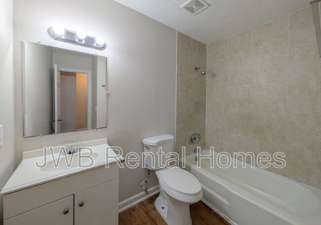 Building Photo - 2885 Yellow Pine Ct