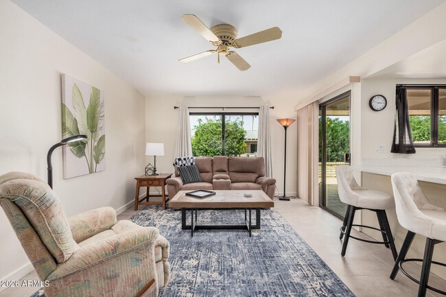 Building Photo - 12930 W Seville Dr