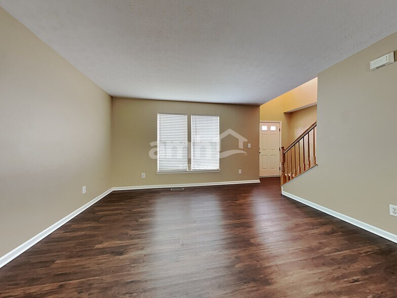 Building Photo - 581 Indian Lake Dr