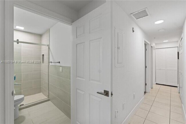 Building Photo - 11102 NW 83rd St