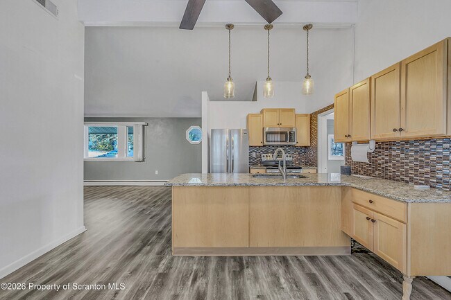 Building Photo - 301 Seymour Ave