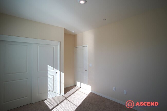 Building Photo - Brand New 3 Bedroom Home!