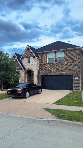 Building Photo - 3012 Mulberry Ave