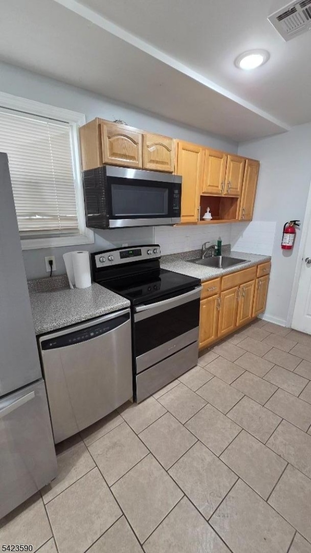 Building Photo - 138 Lafayette St