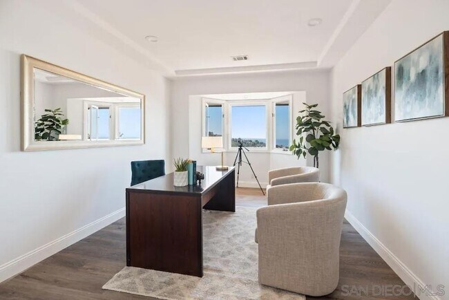 Building Photo - 2771 St Laurent Pl