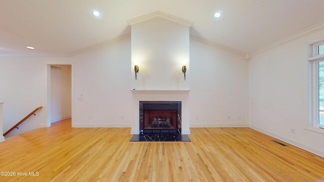 Building Photo - 110 Josephs Point