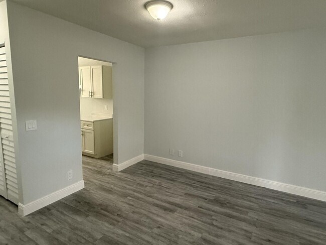 Building Photo - 3525 Avenue J
