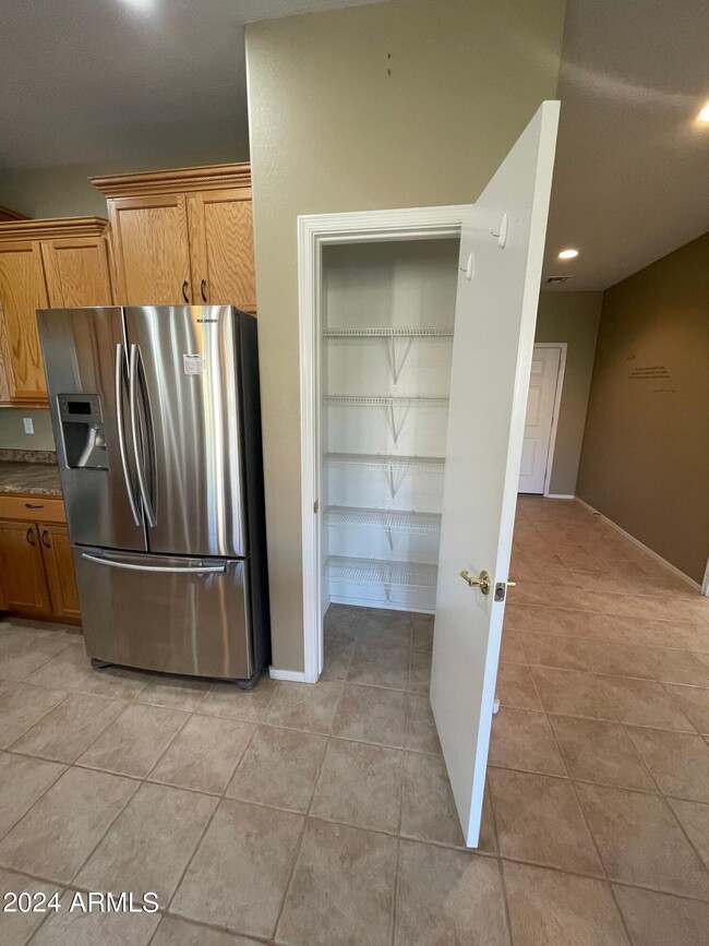Building Photo - 42550 W Candyland Pl