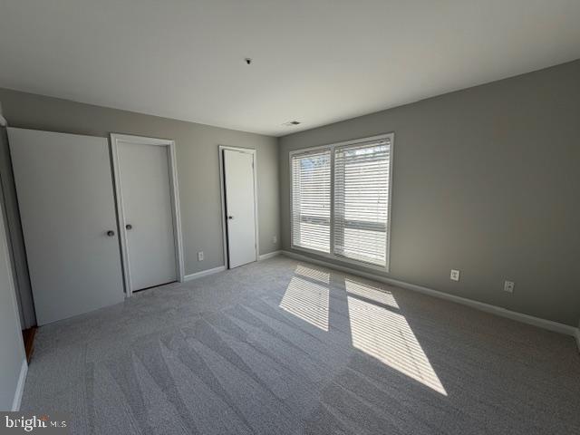 Building Photo - 3175 Summit Square Dr