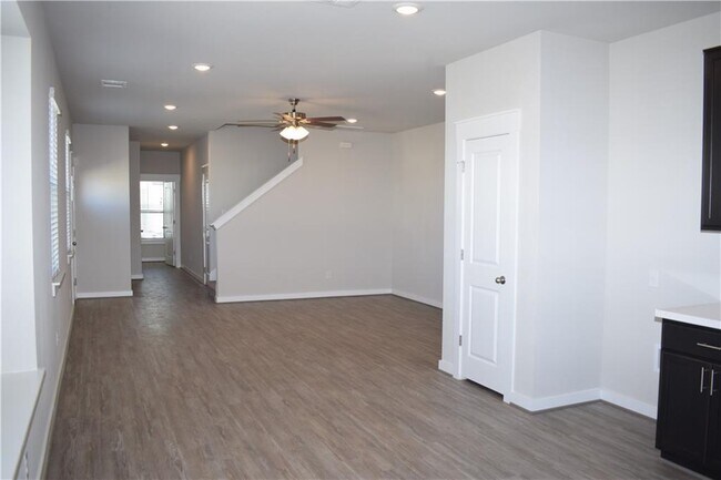 Building Photo - 116 Amber Fields Trail