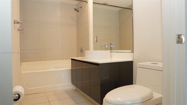 Building Photo - 31 SE 6th St