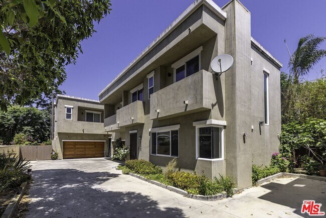 Building Photo - 4025 Wade St