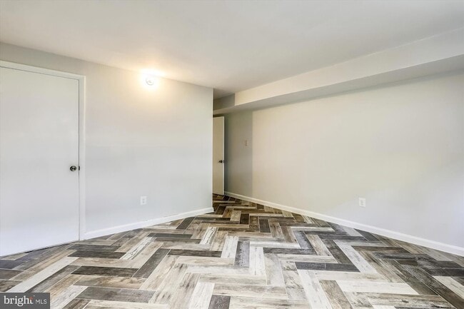 Building Photo - 5511 Huntington Pkwy