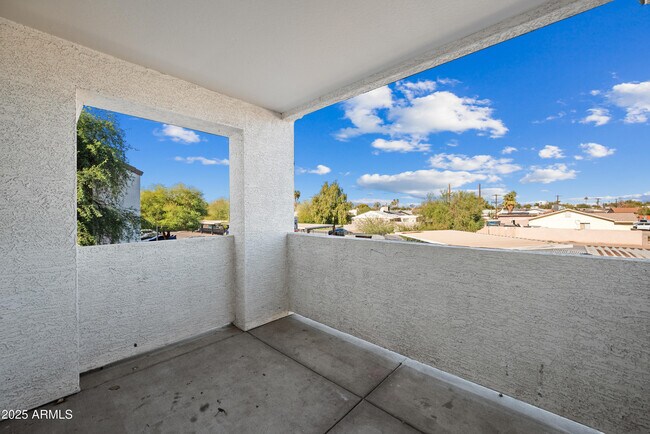 Building Photo - 3065 N 67th Ave