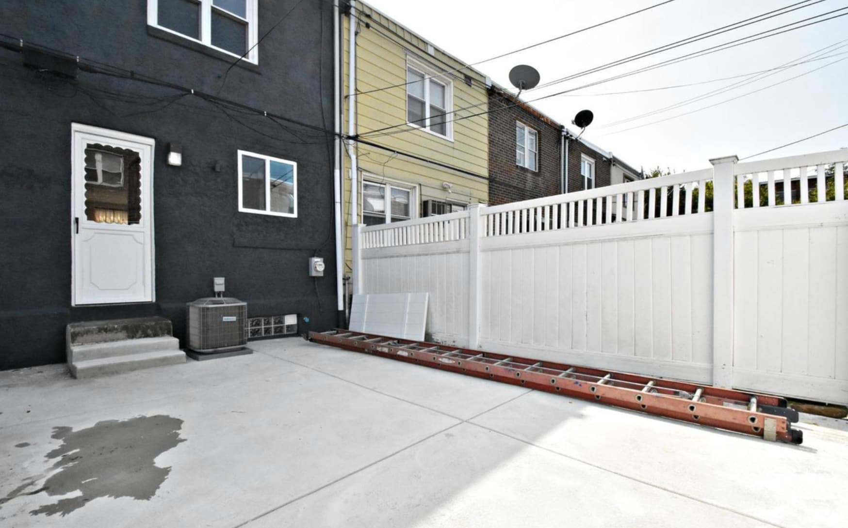 Building Photo - 3554 Miller St