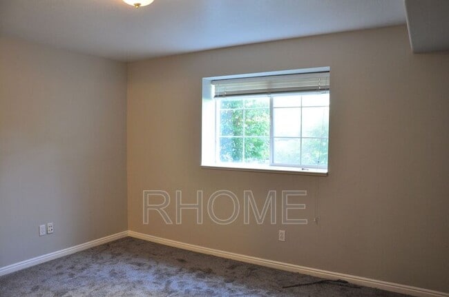 Building Photo - 1430 Westbury Way