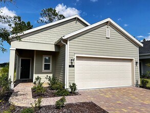 Building Photo - Modern Newer Build 3 Bed 2.5 Bath. Garage. Patio. In-Unit Laundry. Internet and Lawn Care Included!