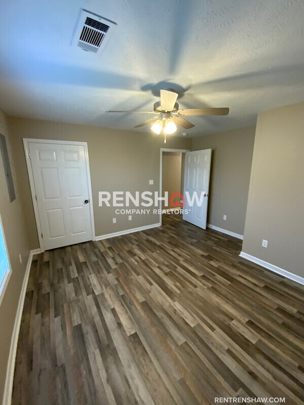 Building Photo - 477 Dana St