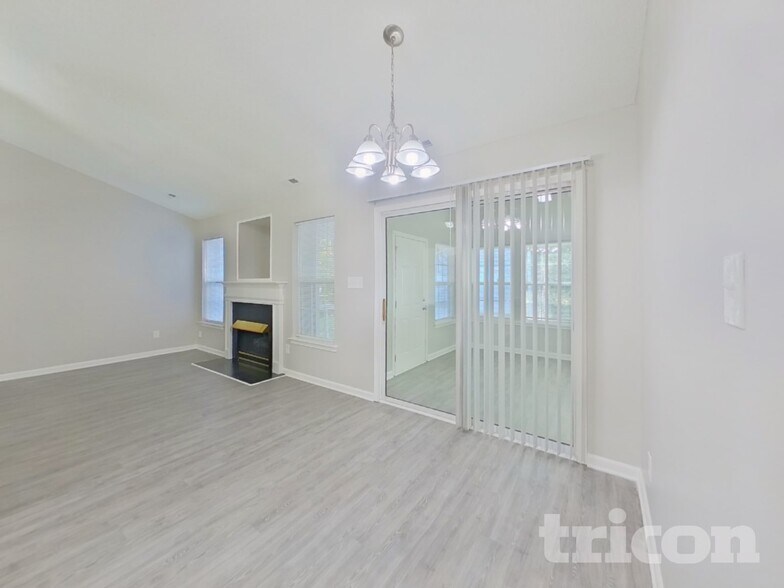 Building Photo - 1613 Bear Brook Dr