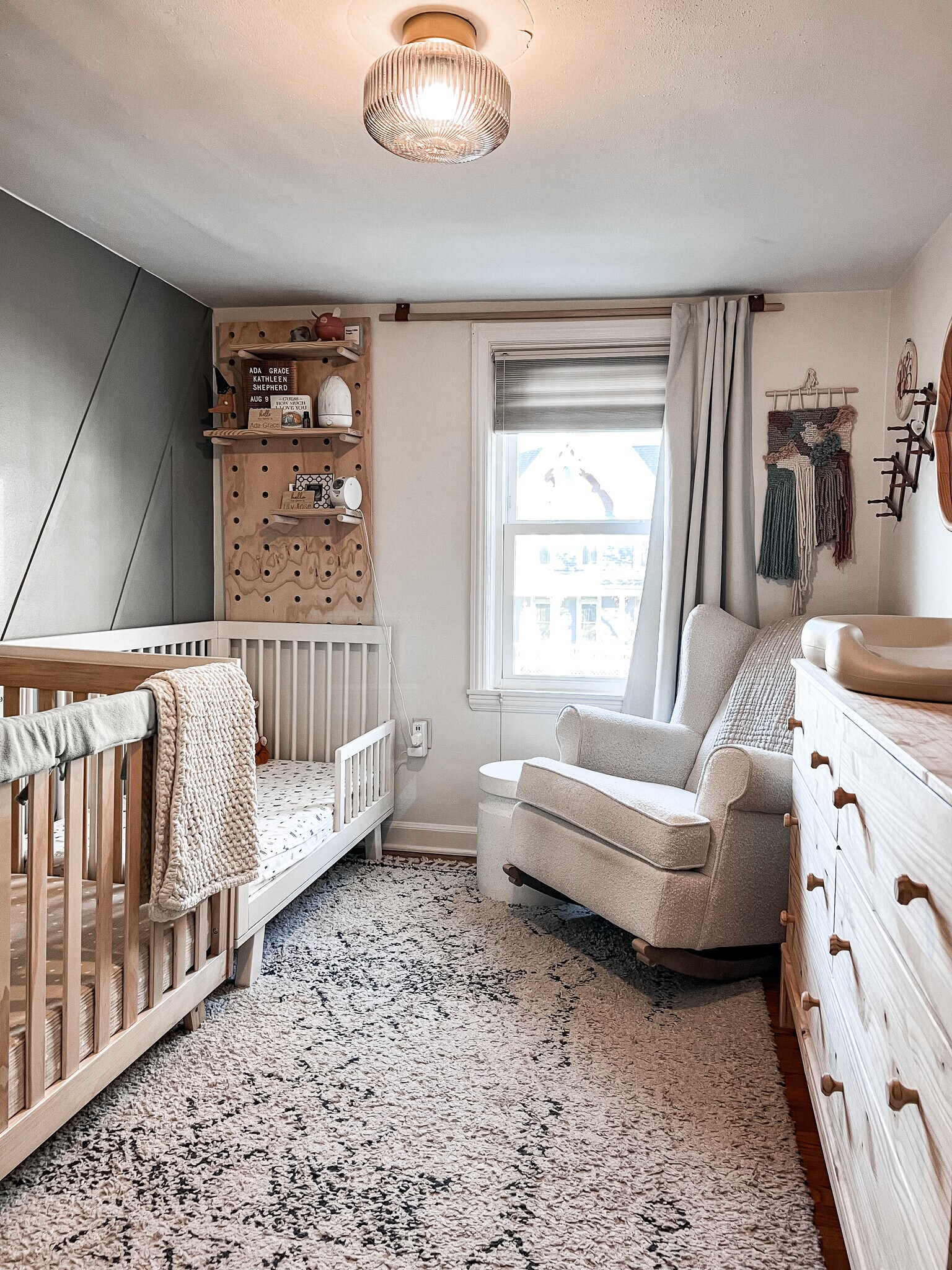 Building Photo - 1621 N Van Buren St