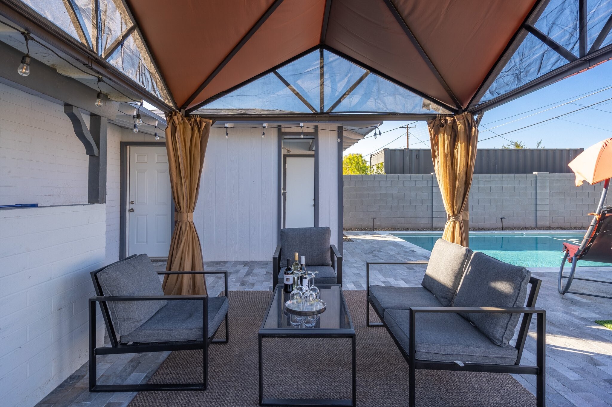 Building Photo - 7902 E Latham St