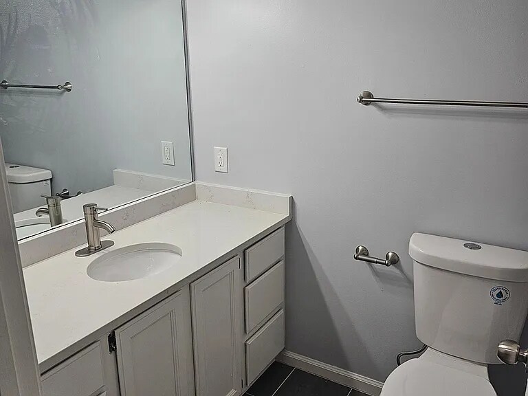 Building Photo - 6 Riverview