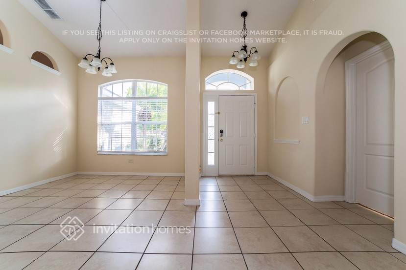 Building Photo - 3051 Brighton Rd