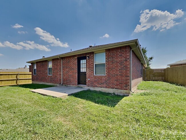 Building Photo - 8403 Bacury Rd
