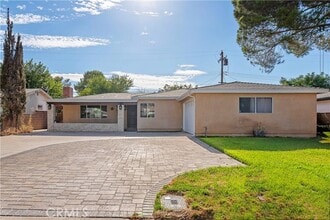 Building Photo - 43617 Fern Ave