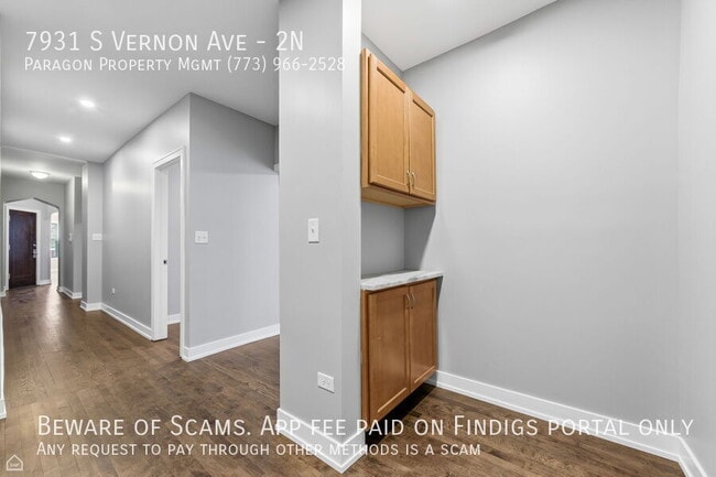 Building Photo - 7931 S Vernon Ave