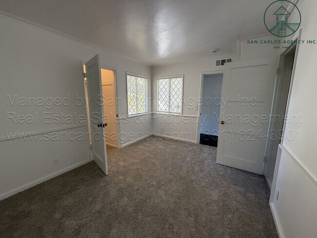 Building Photo - Refreshed Four Bedroom Hatton Fields Home