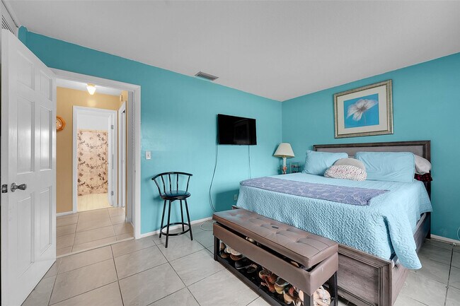 Building Photo - 2769 Ashley Dr W