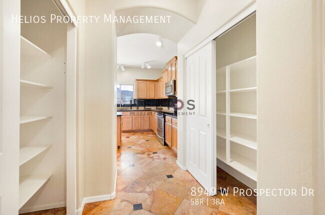 Building Photo - 8949 W Prospector Dr