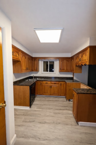 Building Photo - 230 Elbe Dr