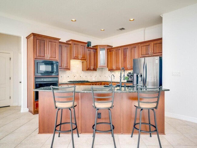 Building Photo - 15405 Prestancia Dr